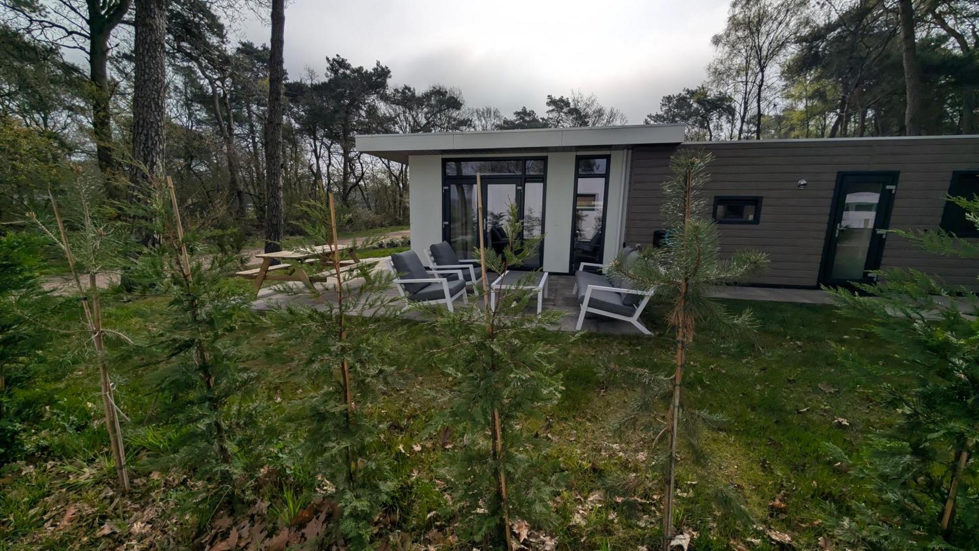 Boslodge 111 Met Hottub - Het Groene Hert Haarle